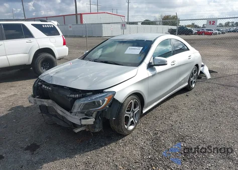 2014 Mercedes-Benz Cla 250 z USA, uszkodzony, nr VIN WDDSJ4EB3EN050382